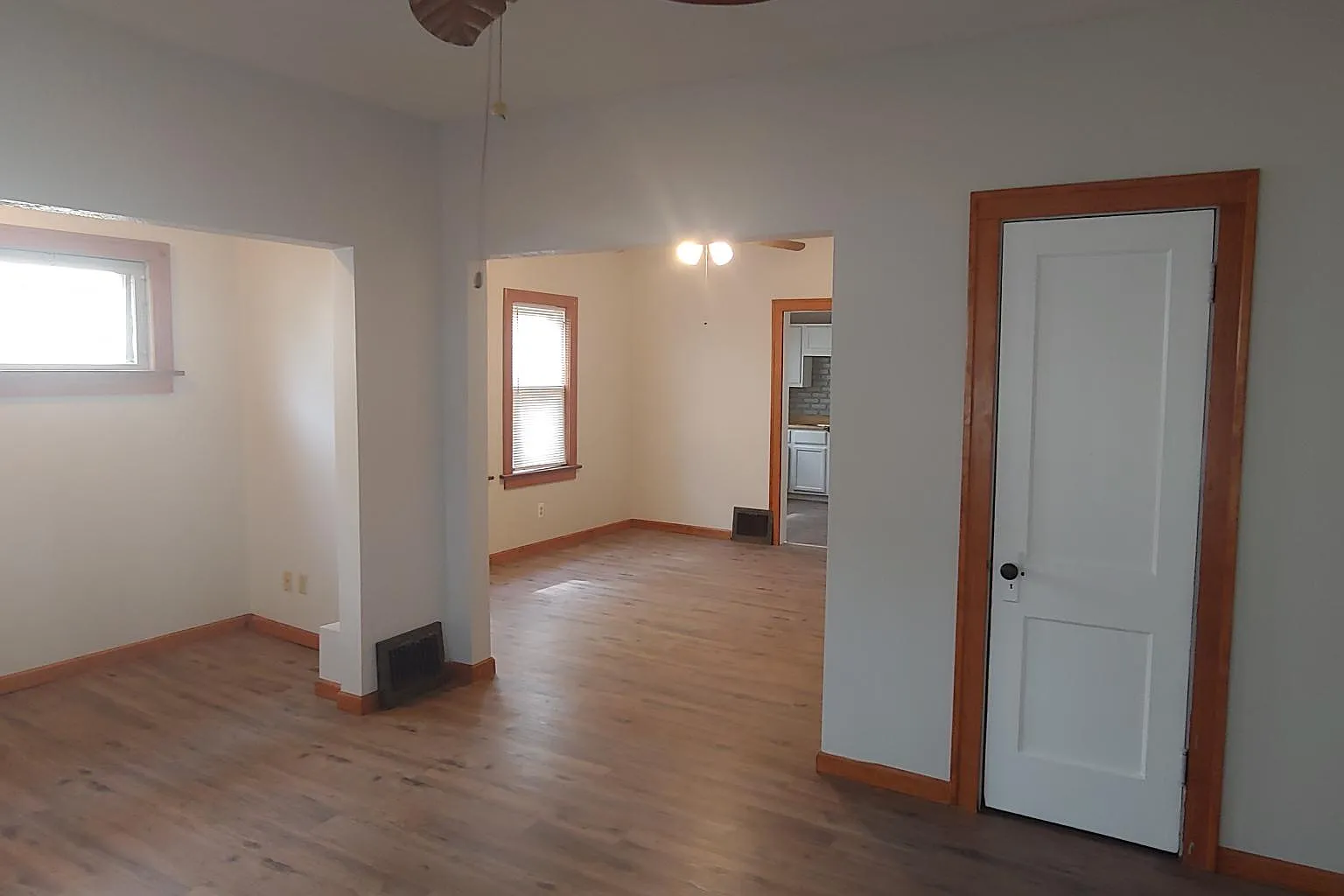 1 bed, 836 sqft, $1,095 — Photo 1