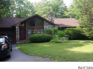 8 Quail Dr, Weaverville, NC 28787