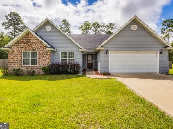 111 Jenny Ct, Folkston, GA 31537