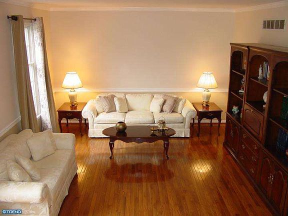 5th image of 34 Remington Cir