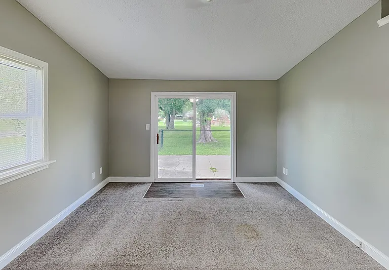 2604 E Murry St — Photo 5