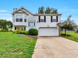 3304 5 Oaks Dr, Arnold, MO 63010