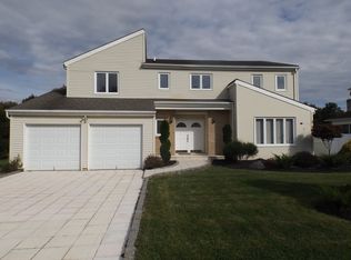 36 Ivanhoe, Manalapan, NJ 07726