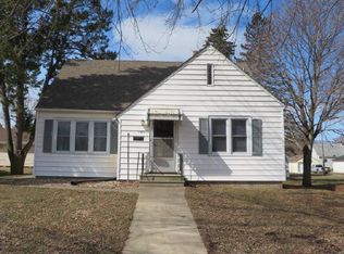 161 N 1st Ave E, Hartley, IA 51346