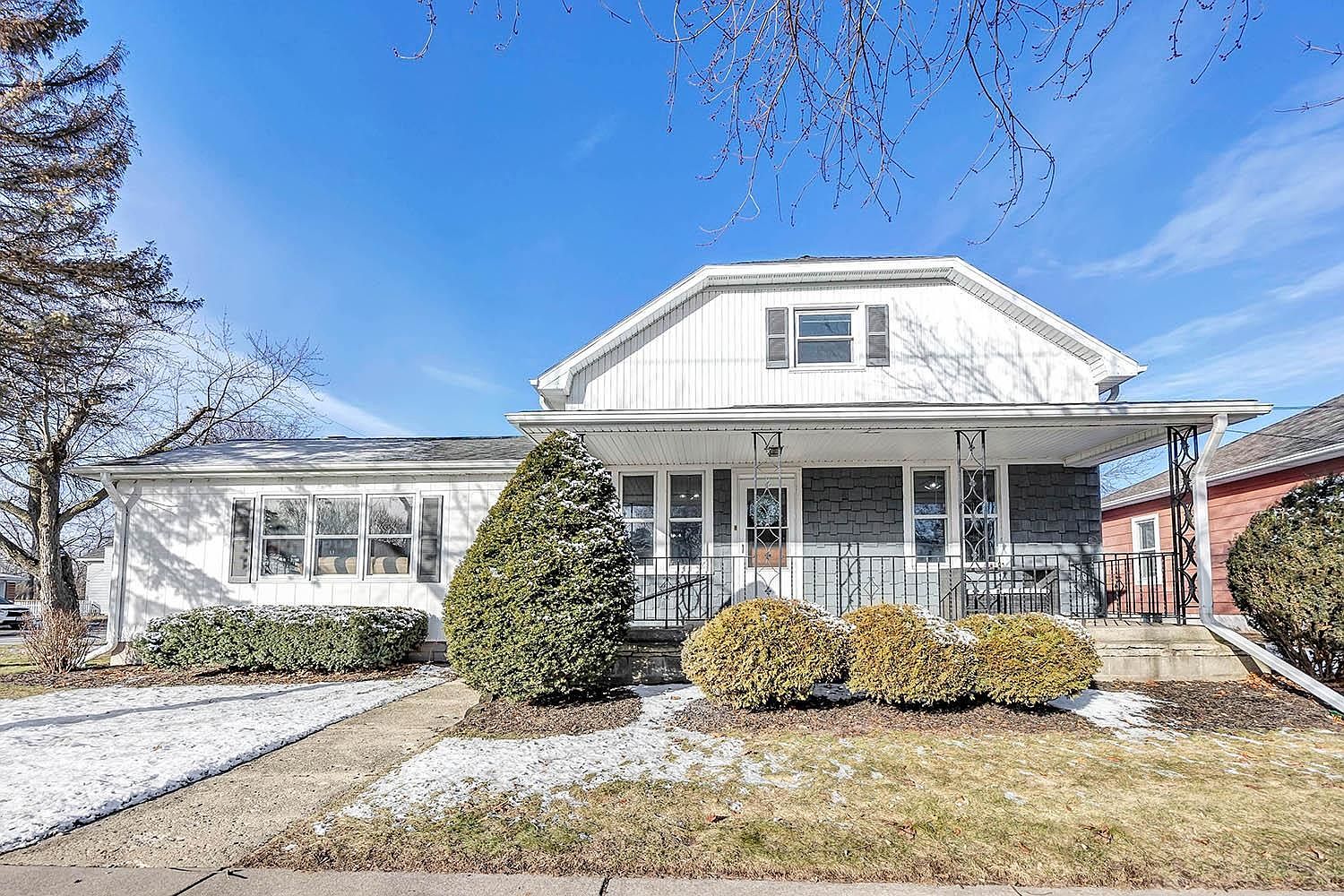 1014 4th St, De Pere, WI 54115 Zillow