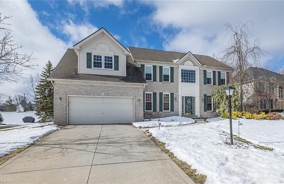 1st image of 19418 Saratoga Trl