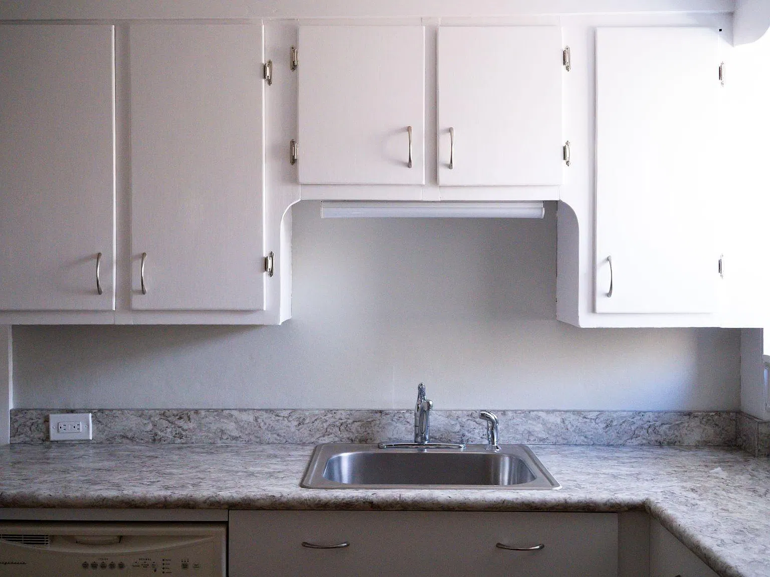 1 bed, 600 sqft, $1,600 — Photo 4