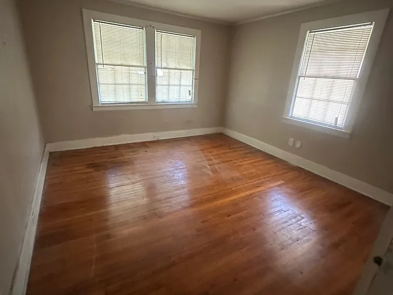 1062 Radio Dr — Photo 9