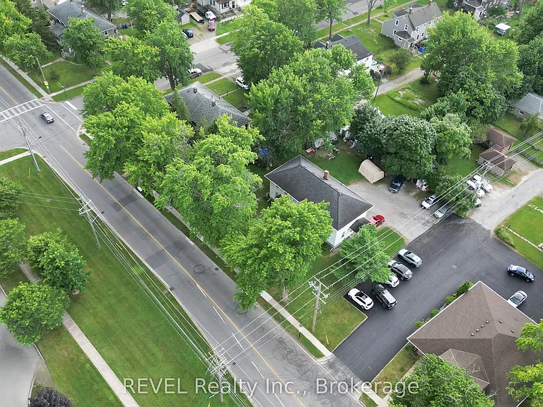 21 Plymouth Rd #LOWER — Photo 15