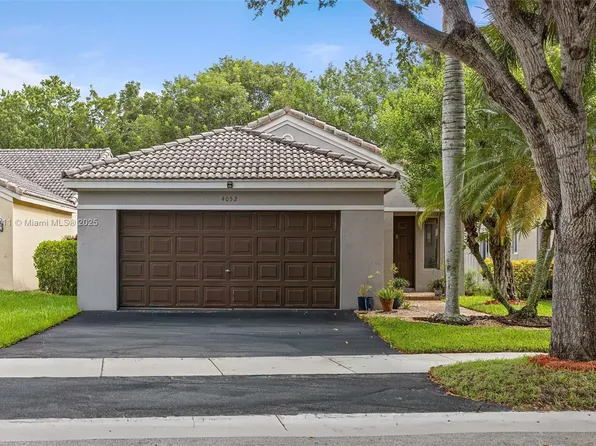 4052 Pine Ridge Ln, Weston, FL 33331