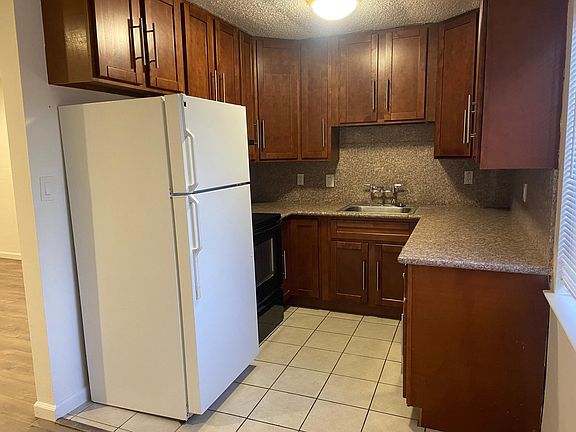 3rd image of 730 Race St #3