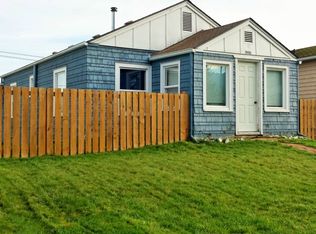 1505 W 8th St, Port Angeles, WA 98363