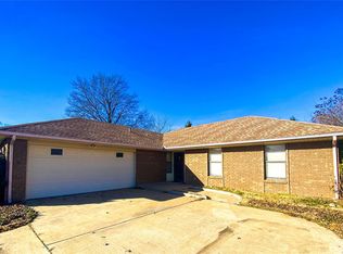 102 Foltz Ln, Muskogee, OK 74403