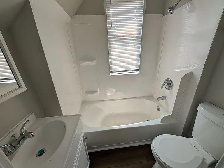 8 Arch St #3A — Photo 7