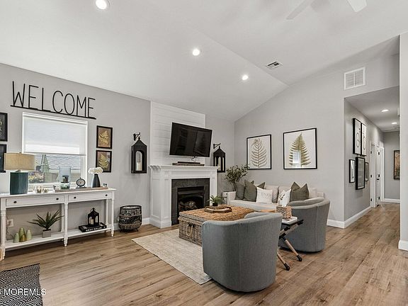 5th image of 58 Dock Avenue