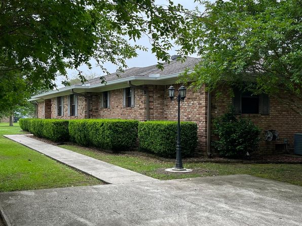 205 W Lee Ave