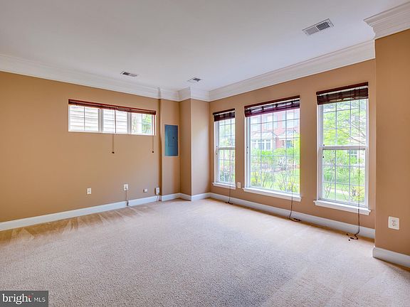 4th image of 16514 Bobster Ct