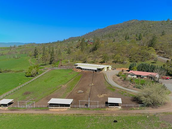 4th image of 1881 Brophy Rd