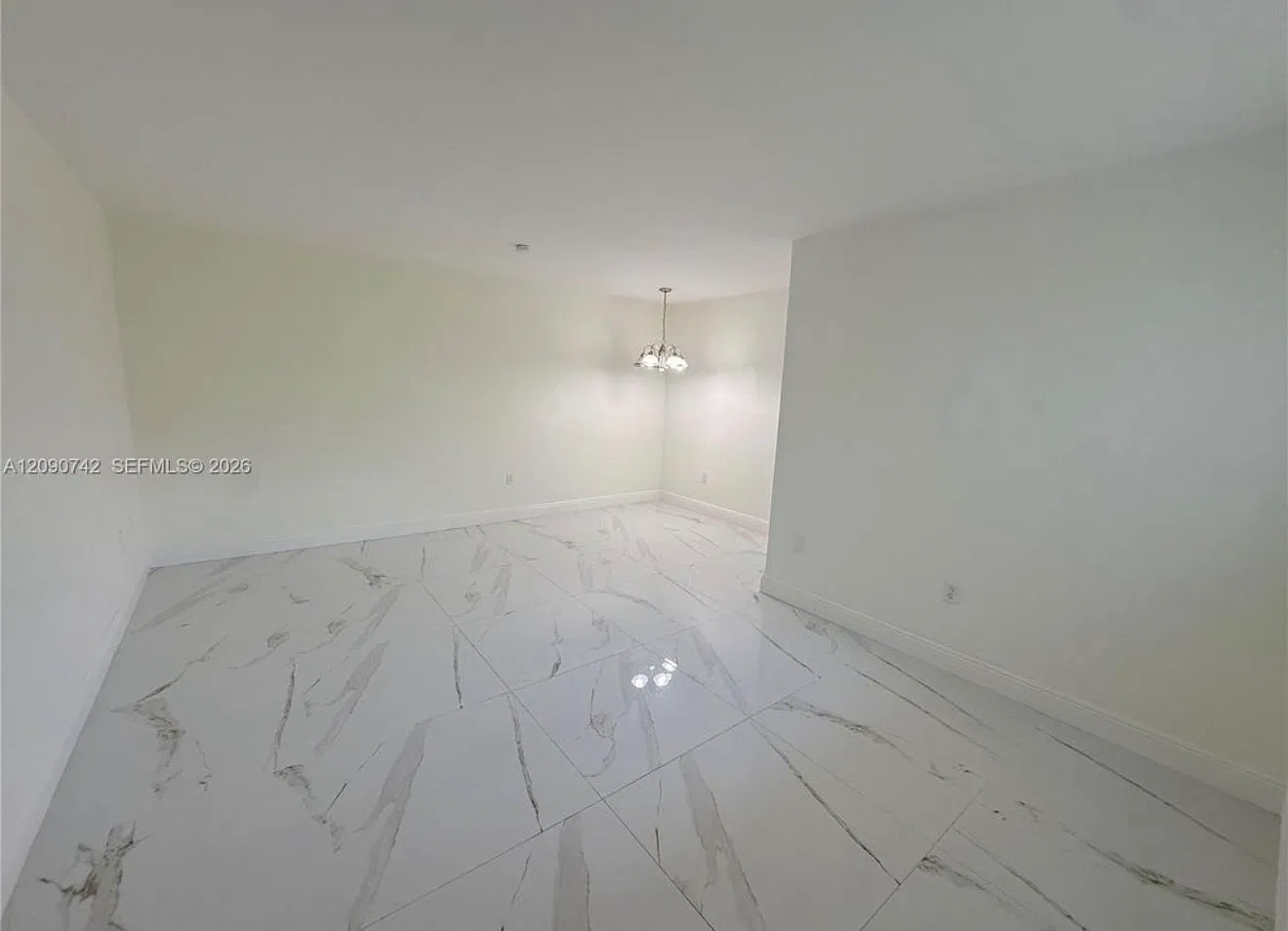 2 bed, 700 sqft, $2,650 — Photo 3