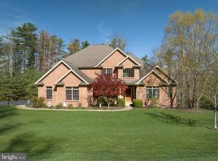 191 Treetops Dr, State College, PA 16801
