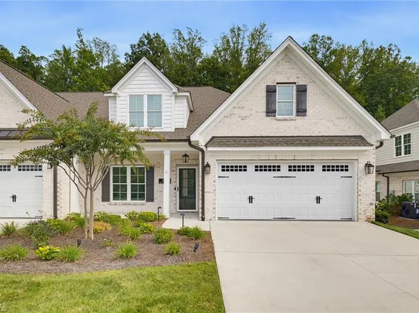 1619 Angus Ridge Dr, Kernersville, NC 27284
