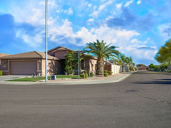 4th image of 2033 E La Costa Dr