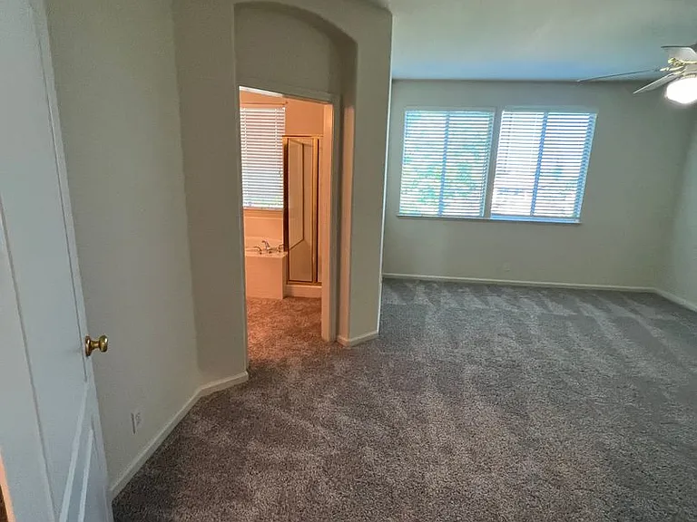 1017 Halidon Way — Photo 14