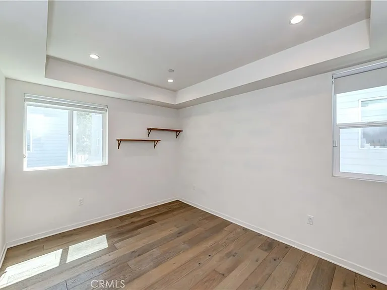 1937 Griffith Park Blvd — Photo 12