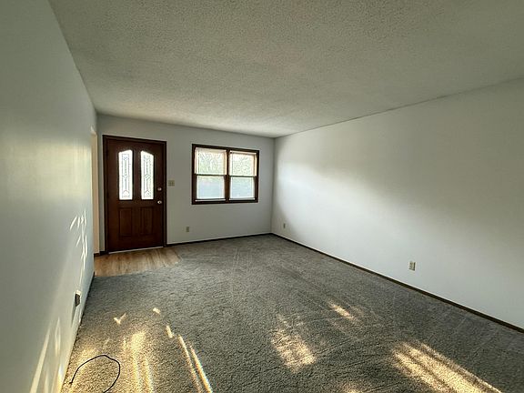 2nd image of 3118 Stone St