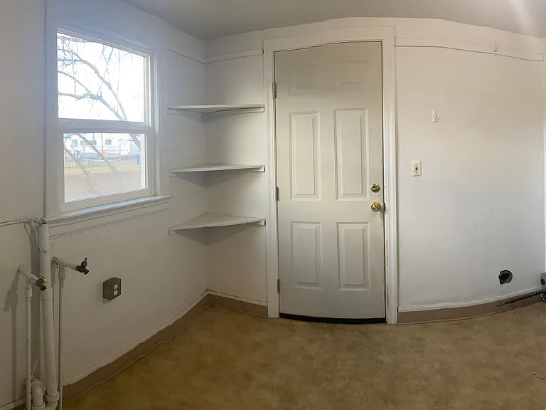2439 Homedale Rd — Photo 10