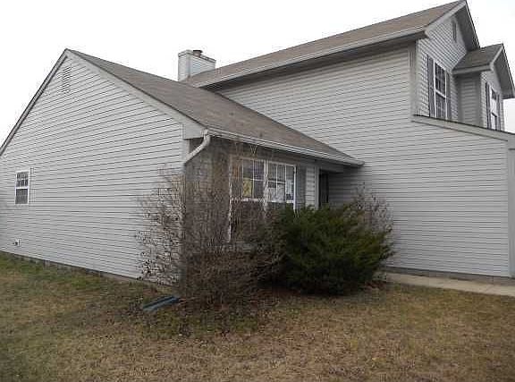 3rd image of 5968 Sycamore Forge Dr