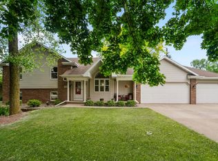 1434 Alcan Dr, Menasha, WI 54952
