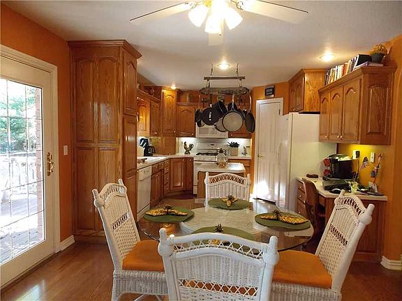 5th image of 1 Romine Ln
