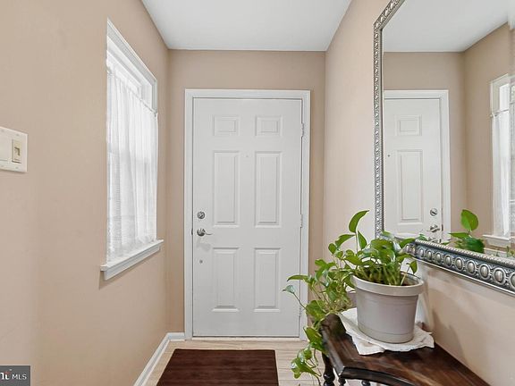 3rd image of 65 Cypress Pl