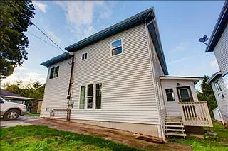 4656 S Willow St photo 1