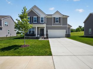 2747 Salt Springs Dr, Saline, MI 48176