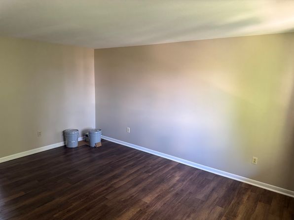 212 Tionda Dr S APT 3