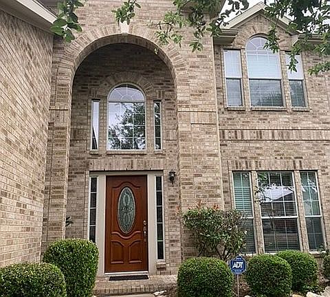 2nd image of 503 Colony Lake Estates Dr