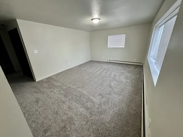 817 N Hoyt St #7, Anchorage, AK 99508