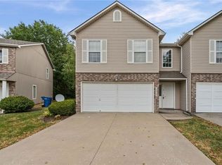 1626 NW Garrett Dr, Blue Springs, MO 64015