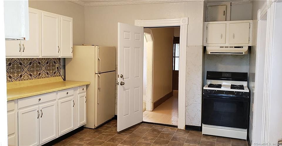 2nd image of 47 Harbison Ave