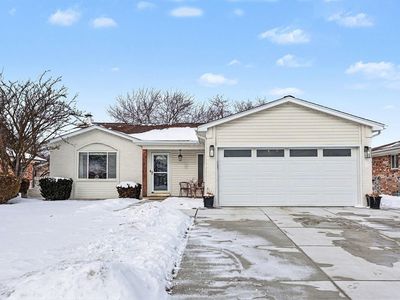 2351 Michael Dr, Sterling Heights, MI, 48310