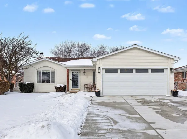 2351 Michael Dr, Sterling Heights, MI 48310