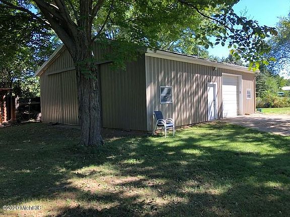 4th image of 2352 White St