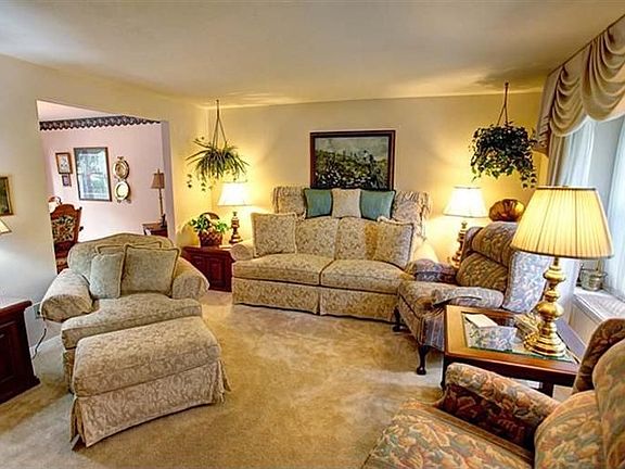 5th image of 108 Marco Ln