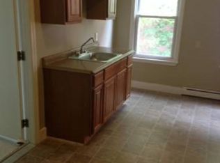 32 Warriner Ave, Springfield, MA 01108