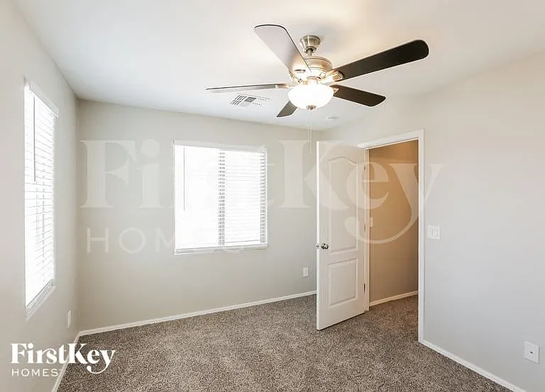 2226 S Buckaroo Trl — Photo 13