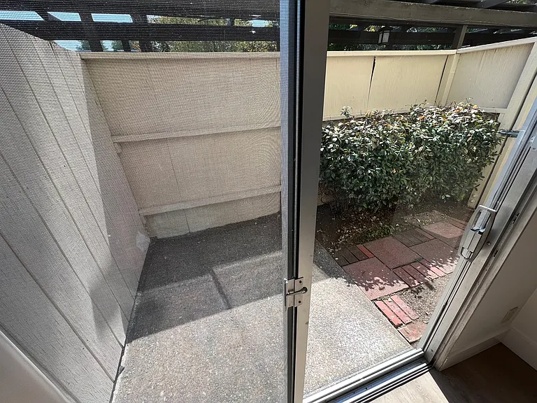 Danville Court Apartments — Photo 23