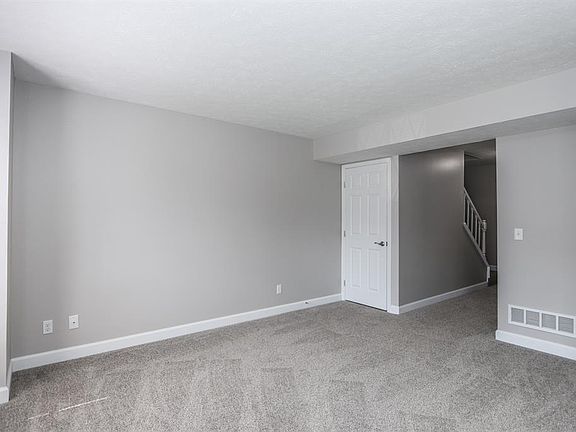 4th image of 7529 Exchequer Ct #137