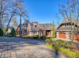 22 Squires Point, Highlands, NC 28741